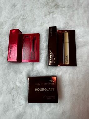 Hourglass Veil Translucent Setting Powder & Lipstick Duo - Gold and Red